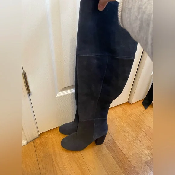 Kenneth Cole Reaction Knee High Boots - Picture 5 of 7